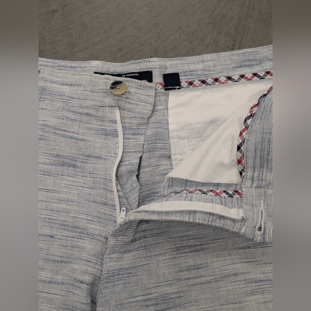 *Ben Sherman Textured Shorts, Size 34 - Picture 5 of 8